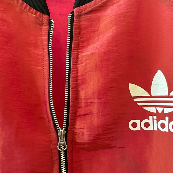 RARE FIND! ADIDAS X RITA ORA Shape Shifter Red Windbreaker Jacket Holographic/ M - Picture 10 of 11
